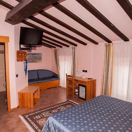 Vittoria 3*